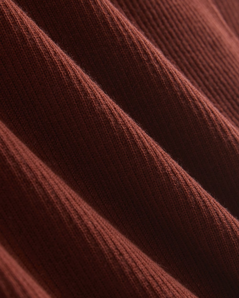 The Polo in Ultrasoft Merino | Merlot - Image 6