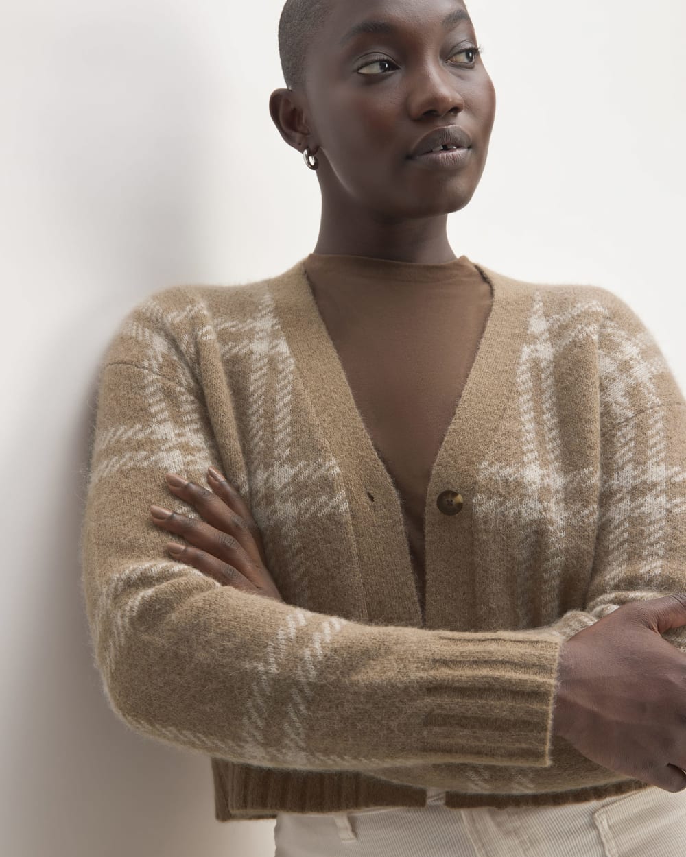 The Alpaca V-Neck Cropped Cardigan | Wheat / Lightest Taupe - Image 4