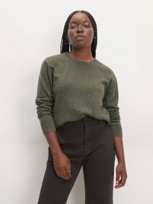 The Classic Crew in Cashmere | Heathered Army Green