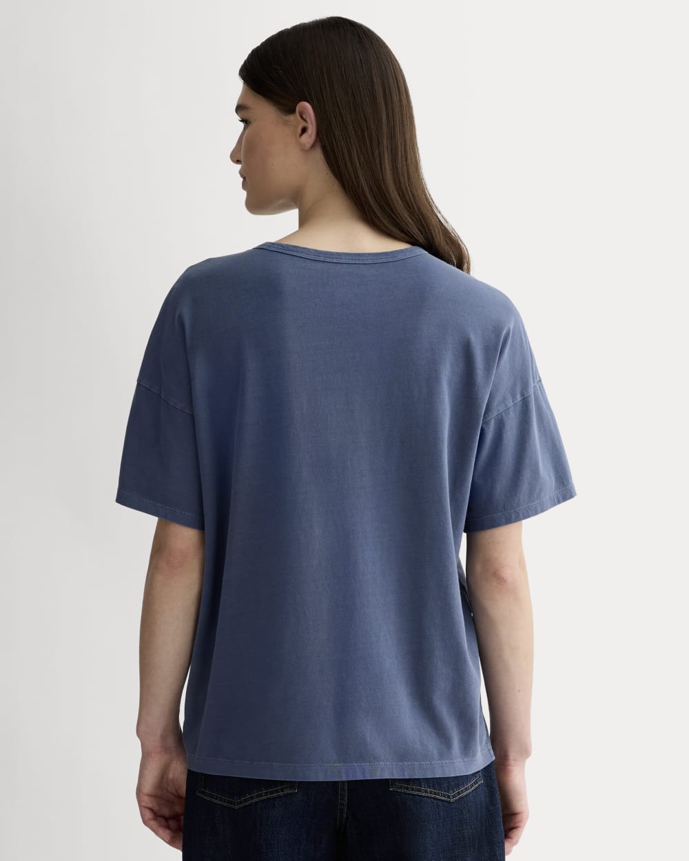 The Boyfriend Tee in Essential Cotton | Navy - Image 4