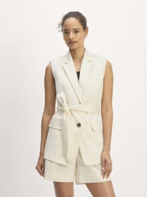 The Sleeveless Blazer in Buttersmooth | Canvas