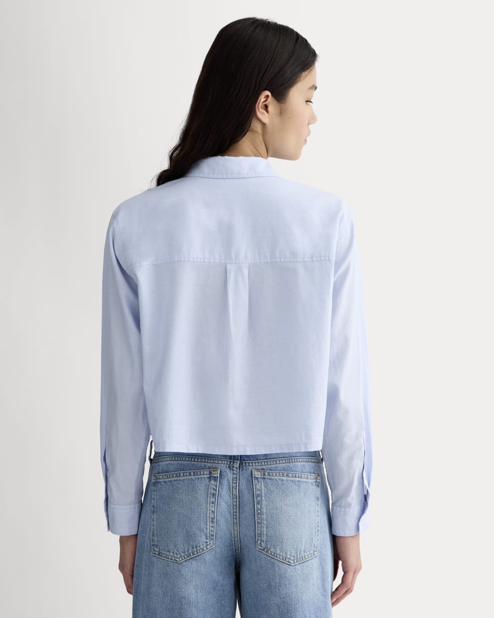 The Way-Short Shirt in Silky Cotton | Chambray Blue - Image 5