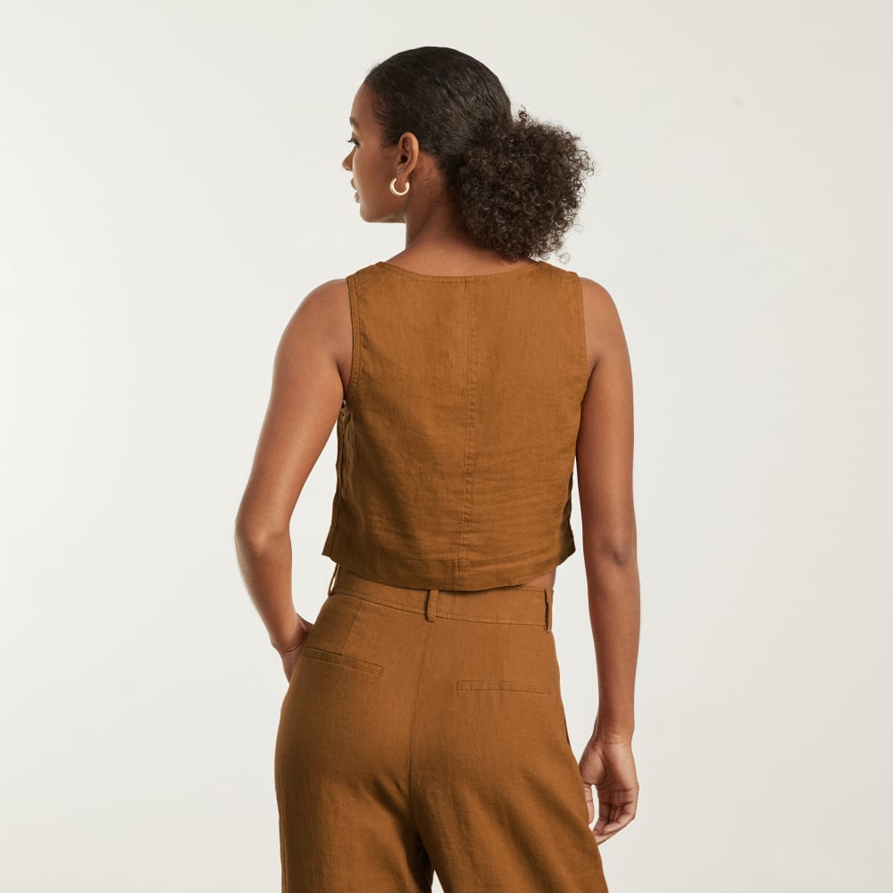 The Linen Button-Front Crop Tank | Tawny Brown - Image 3