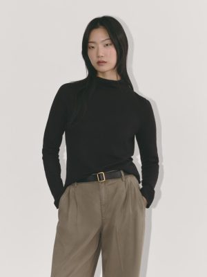The Funnel Neck in Cotton Cashmere | Black