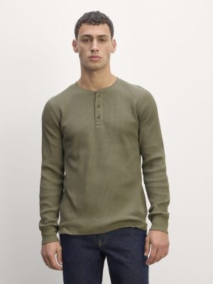 The Waffle Long-Sleeve Henley | Kalamata