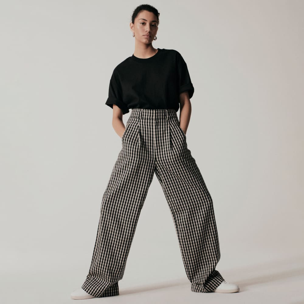 The Draper Pleated Pant in Buttersmooth | Khaki / Black | 32 Inseam - Image 2