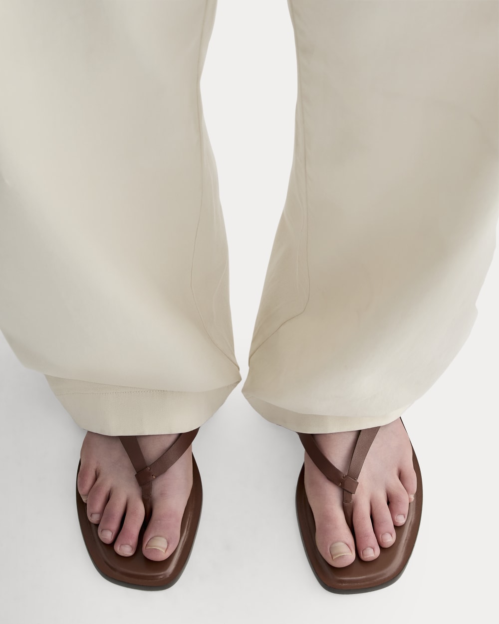 The Leather Flip Flop | Rum - Image 3