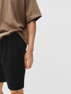 The Track Short | Black