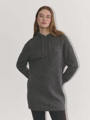The Oversized Hoodie in Plush Cotton | Charcoal