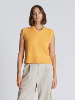 The Cashmere Vest | Kumquat