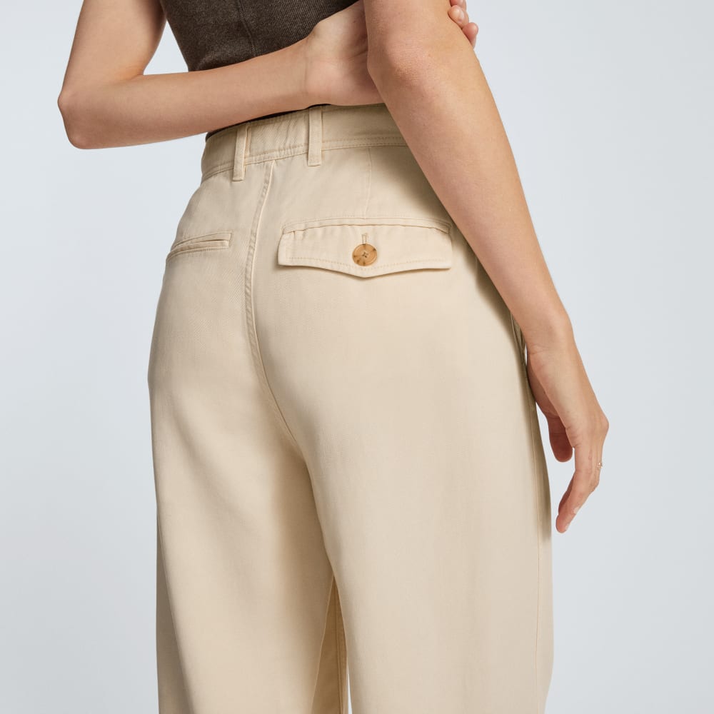 The Chino in Buttersoft | Parchment - Image 6