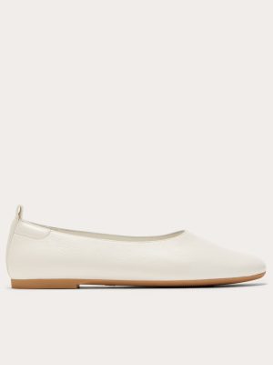 The Day Glove | Canvas