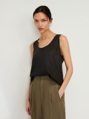 The Scoop Tank in Linen | Black