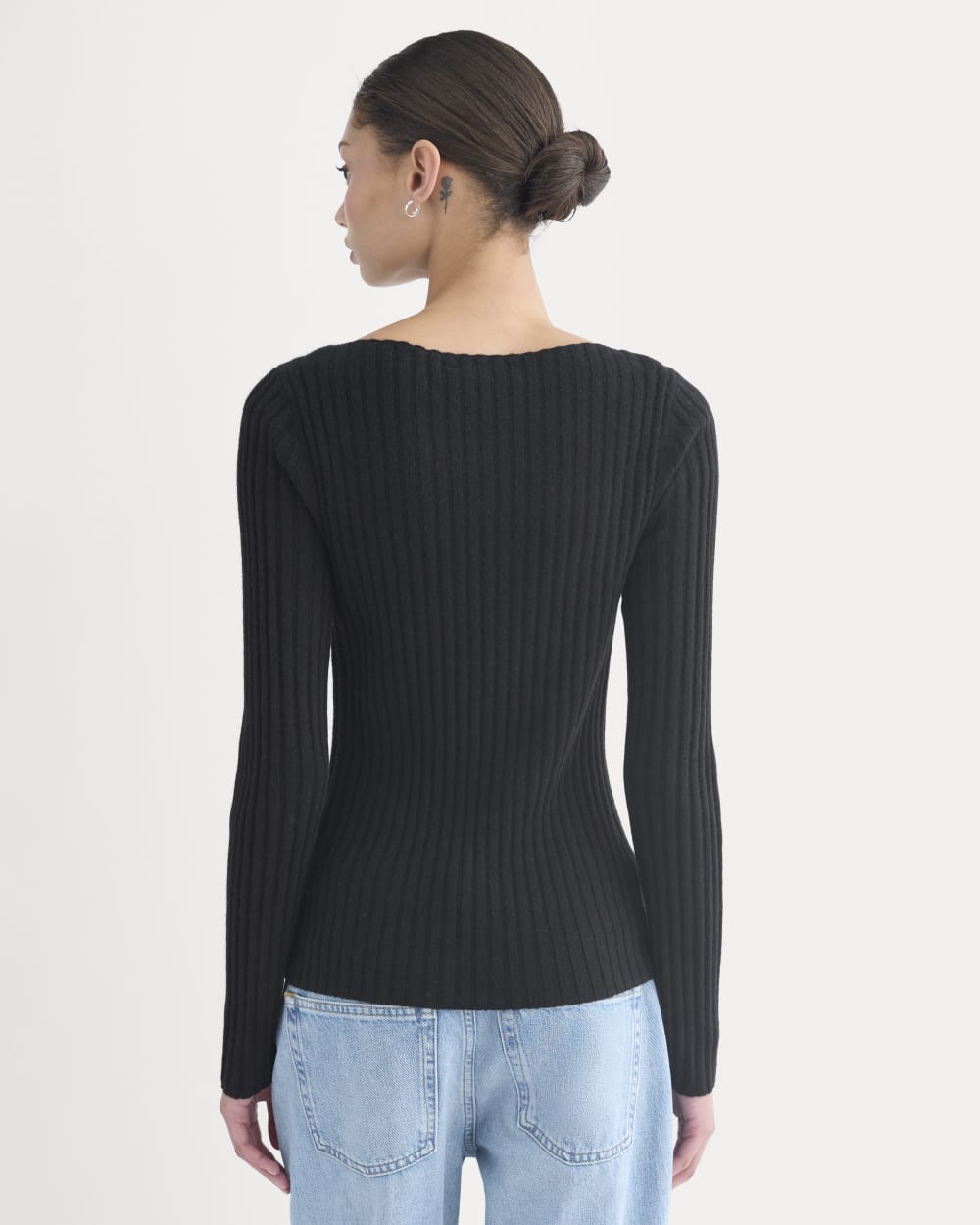 Cashmere Ribbed Boat-Neck Sweater | Black - Image 5
