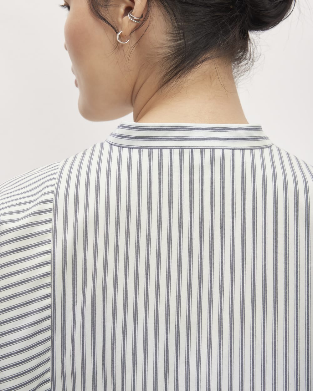 The Oversized Raglan Shirt | Bone / Navy - Image 5