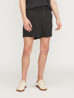 The Pull-On Performance Chino 5 Short | Black