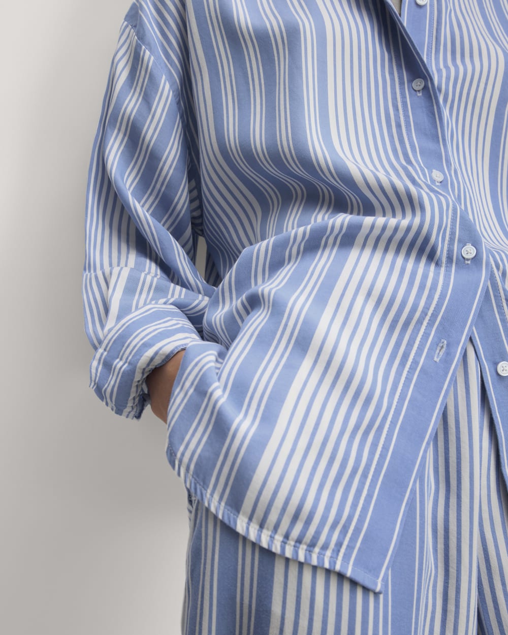 The Oversized Shirt in Butterlite | Granada Sky Blue / Bone - Image 4