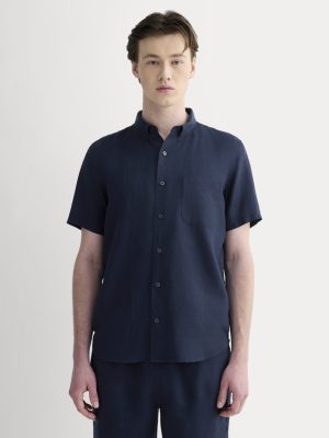 The Classic Short-Sleeve Shirt in Linen | Navy