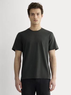 The Essential Organic Crew | Washed Black