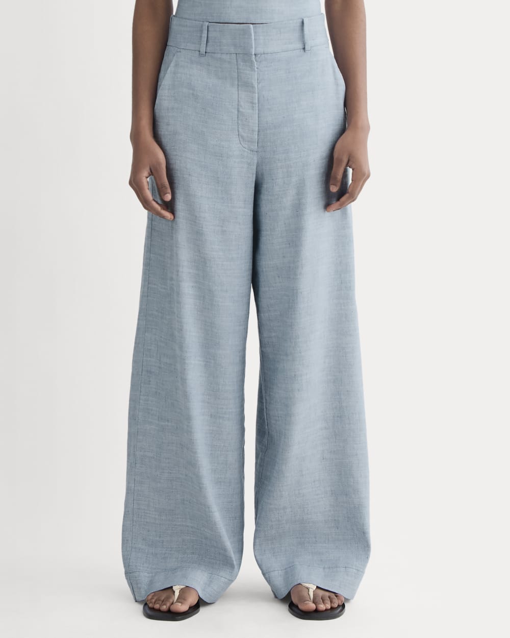 The Wide-Leg Pant in Stretch Linen | Chambray - Image 3