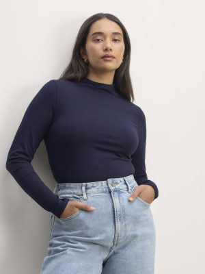 The Form Funnel-Neck Tee | Navy