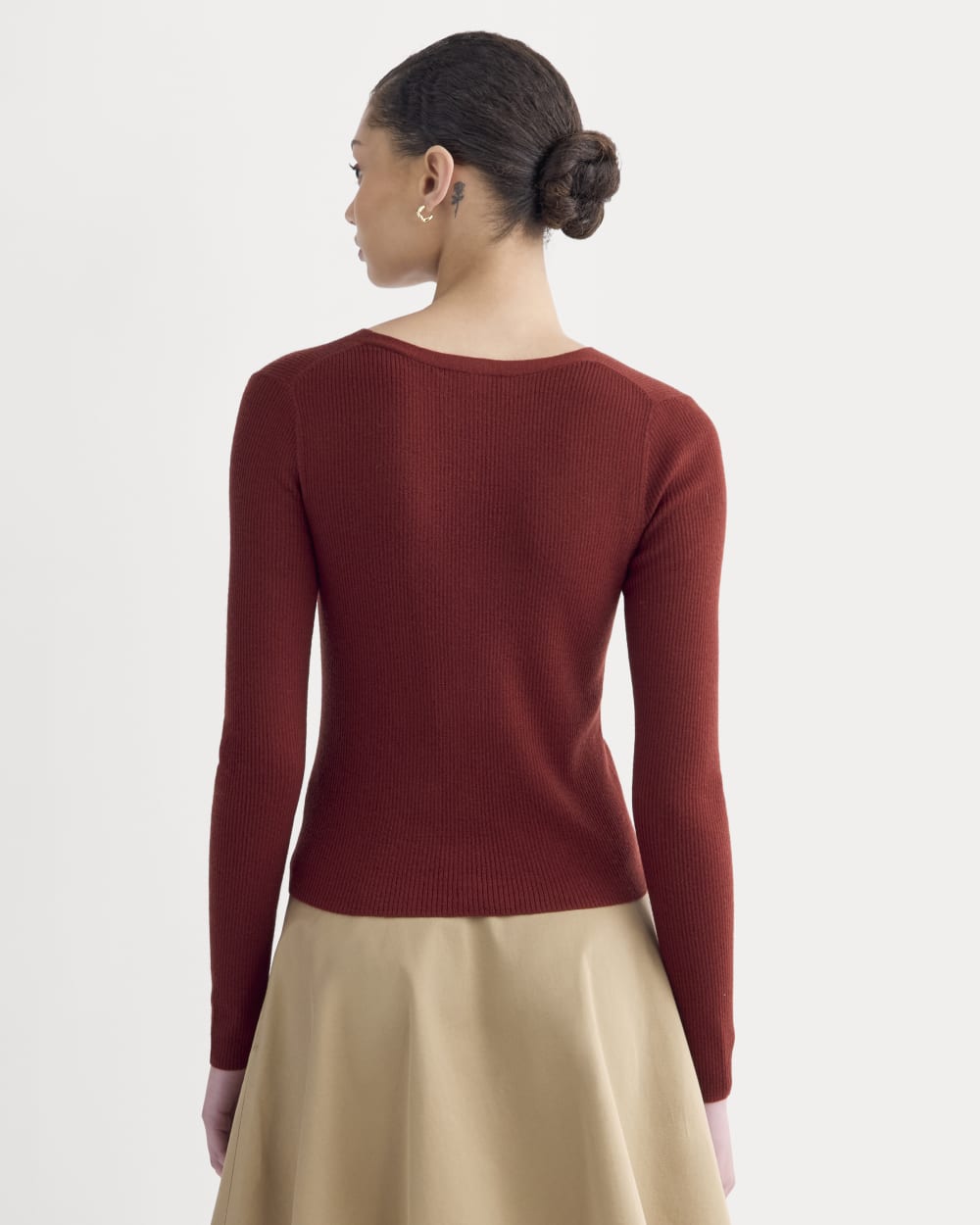 The Cardigan in Ultrasoft Merino | Merlot - Image 5