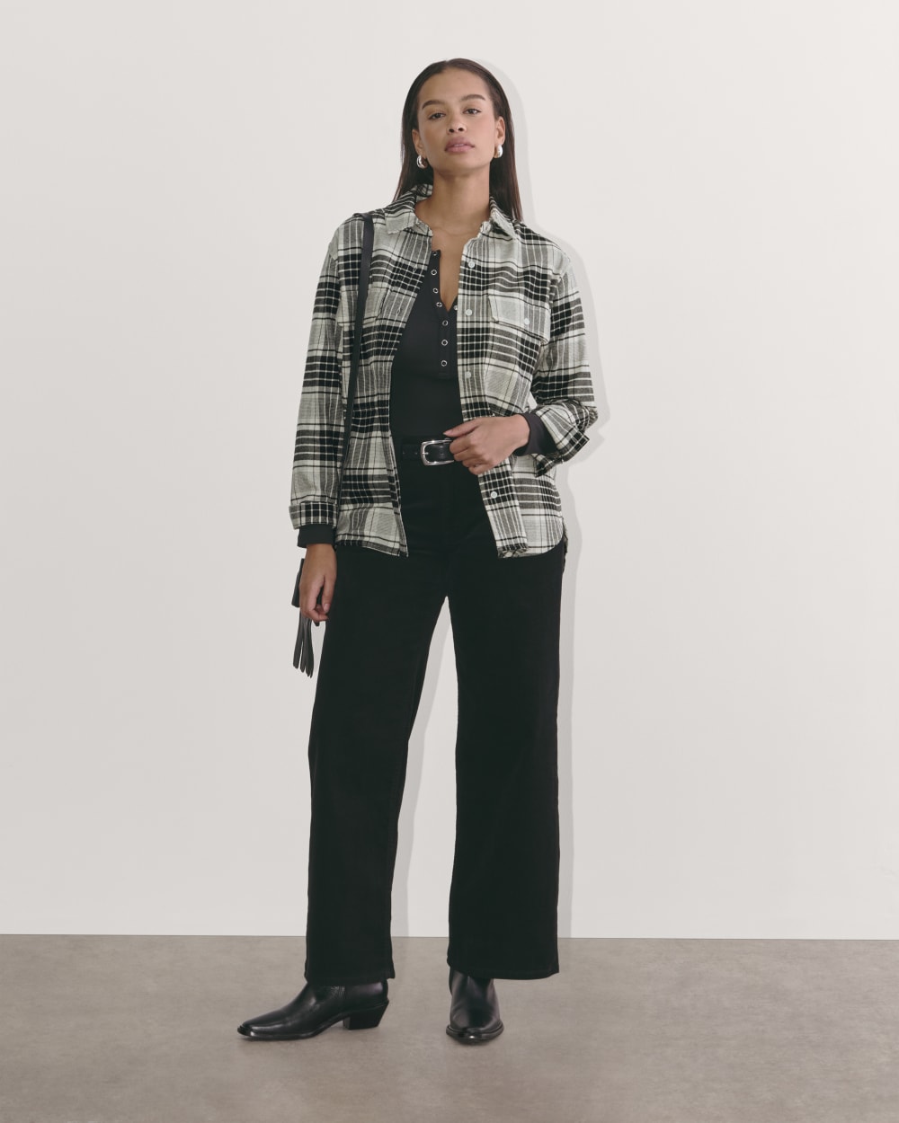 The Boyfriend Shirt in Flannel | Light Heather Oat / Black - Image 2