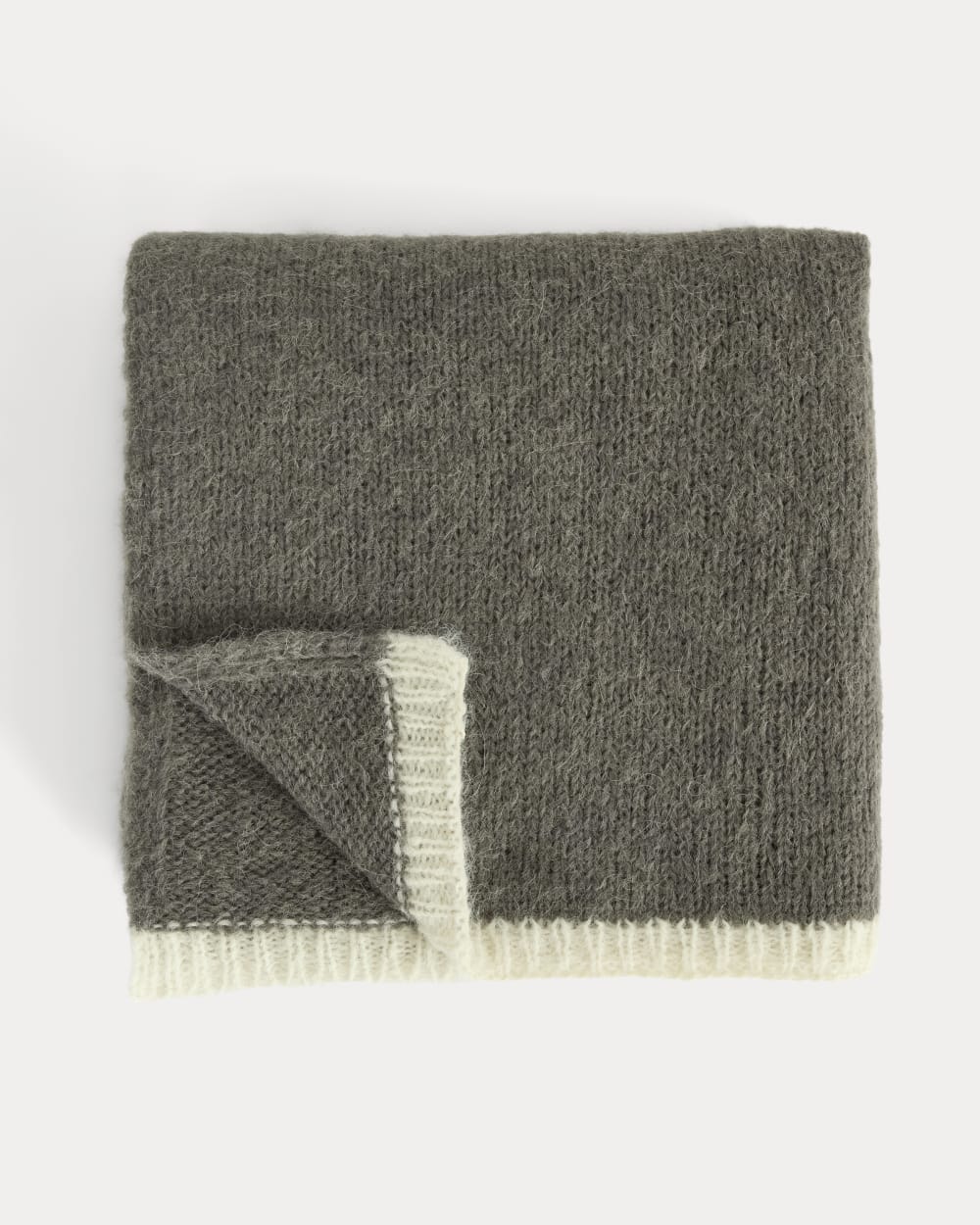 Plush Alpaca Scarf | Mid Grey Heather/ Bone - Image 2
