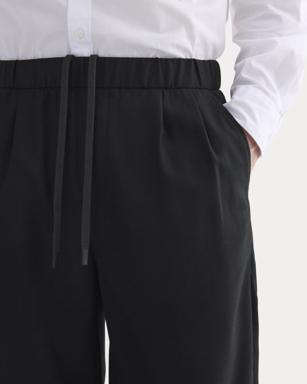 Pleated Trouser in Tailor Twill | Black - Image 4