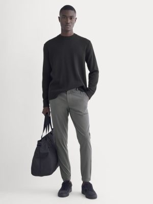 The Performance Traveler Chino | Slate Grey