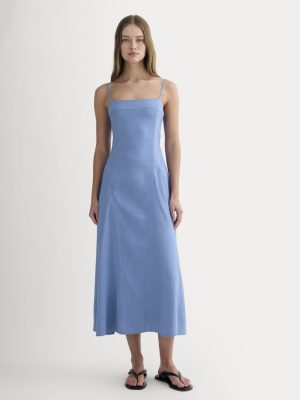 The Seamed Dress in Stretch Linen | Bluebell