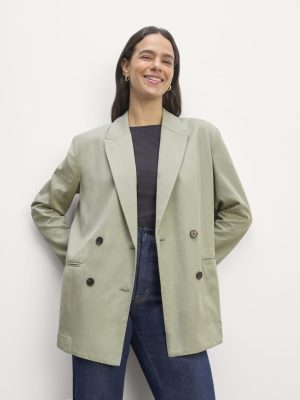 The Double-Breasted Blazer in Buttersmooth | Seagrass