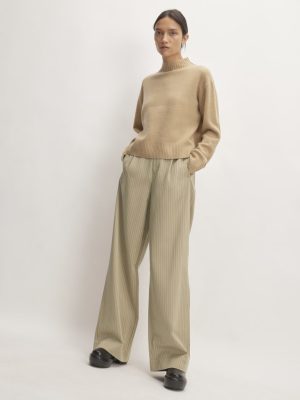The Draper Pleated Pant in Buttersmooth | Cornstalk / Black | 32 Inseam