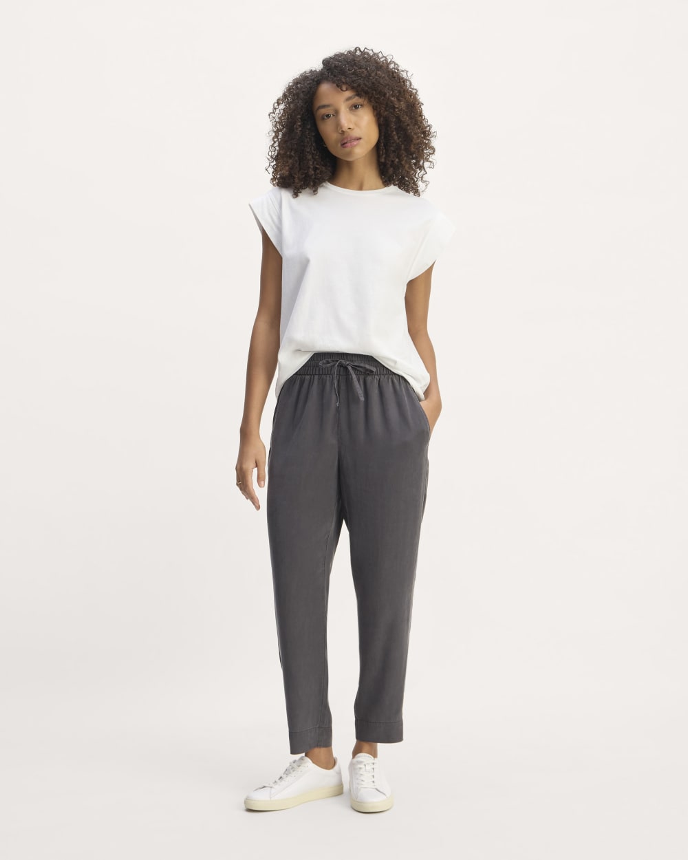 The Tapered Pant in Butterlite | Graphite