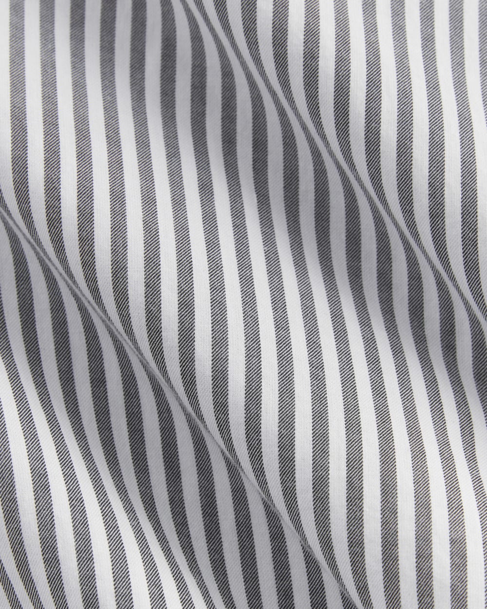 The Must-Have Shirt in Silky Cotton | Grey / White - Image 6