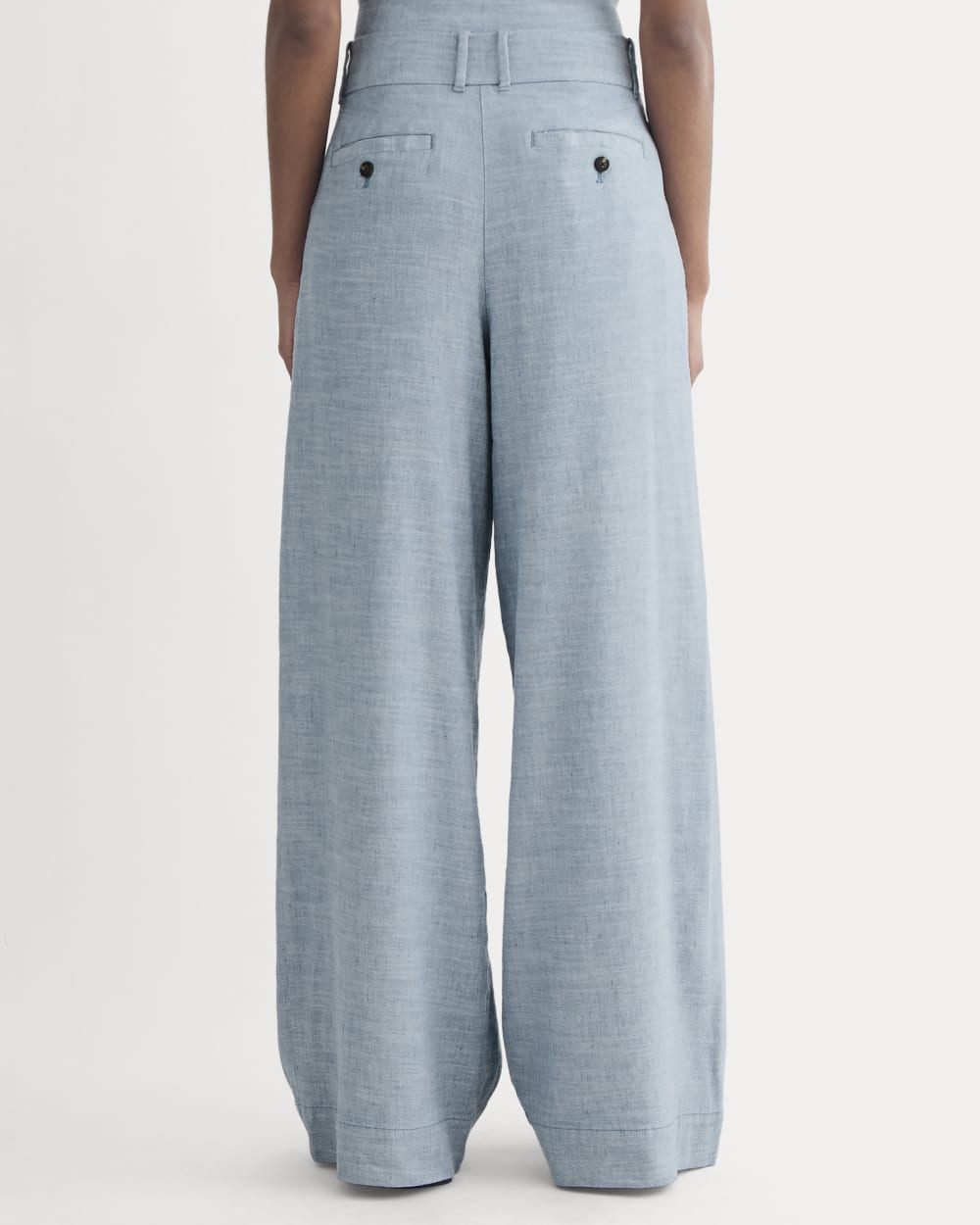 The Wide-Leg Pant in Stretch Linen | Chambray - Image 4