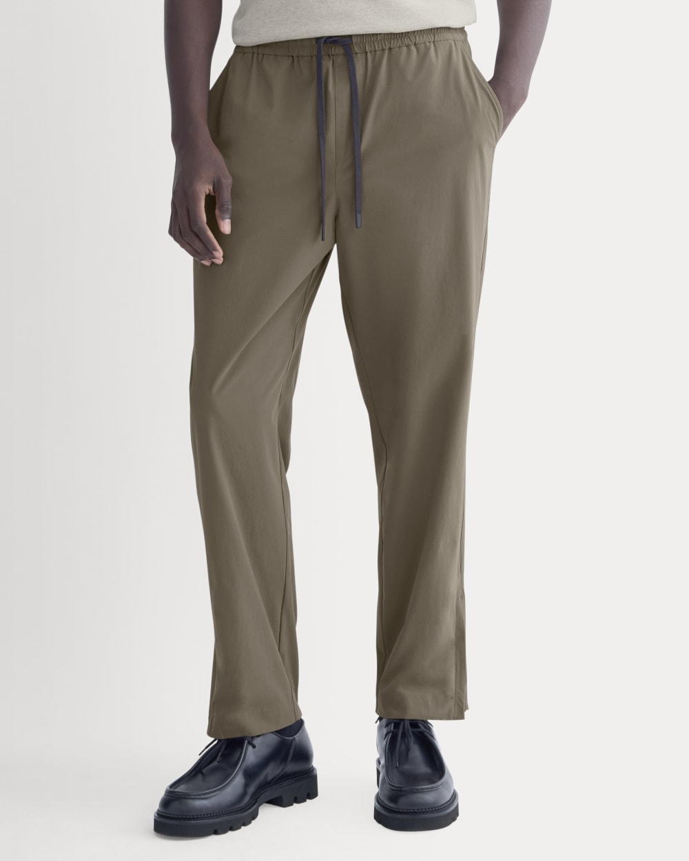 Transit Recycled Nylon Jogger | Deep Taupe - Image 3