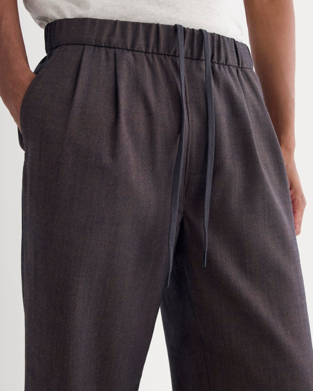 Pleated Trouser in Tailor Twill | Heathered Fudge - Image 4