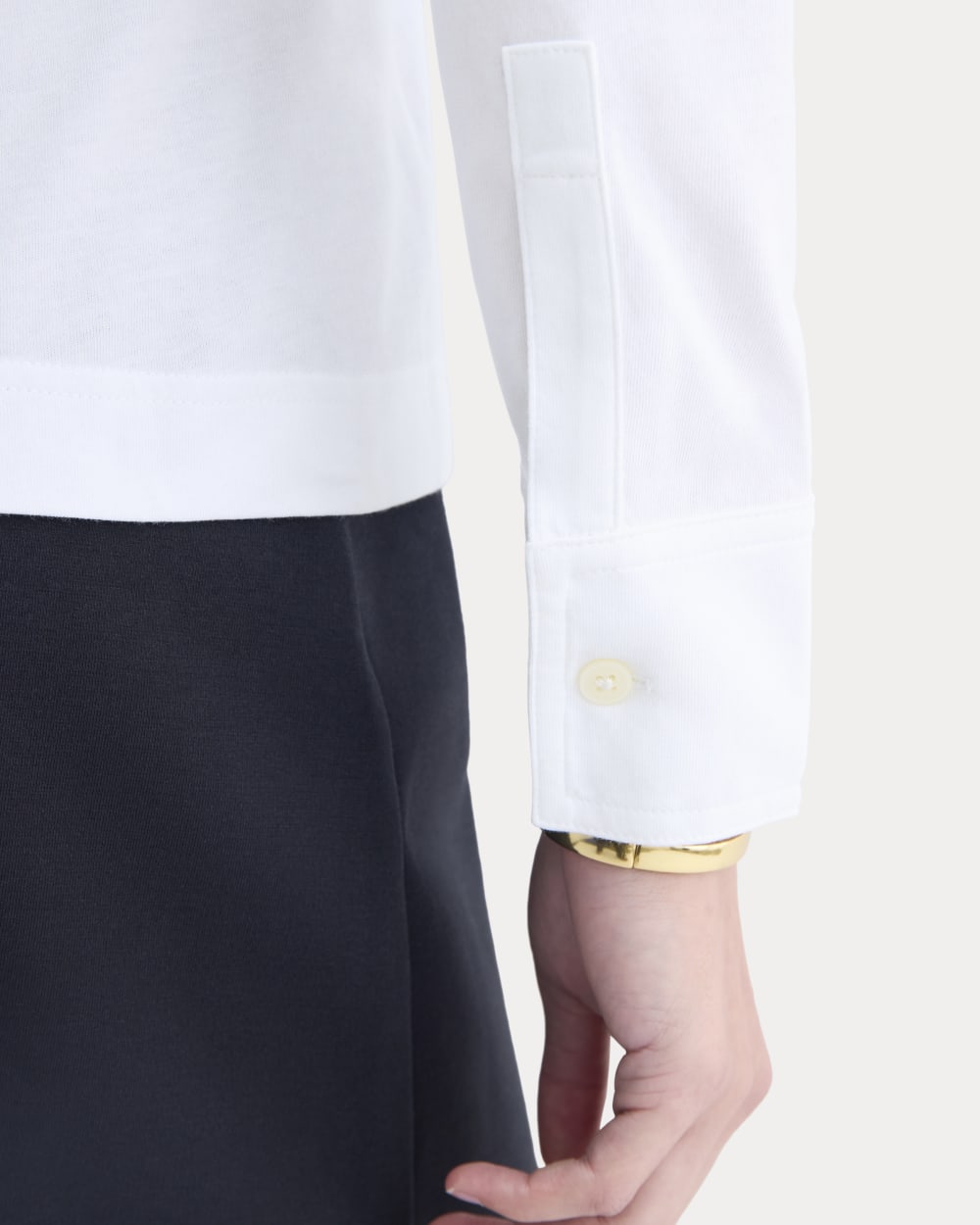 Button-Up Shirt in Essential Cotton | White - Image 4