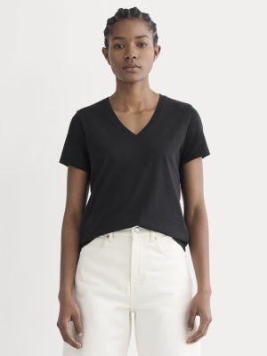 The Slim V-Neck Tee in Essential Cotton | Black