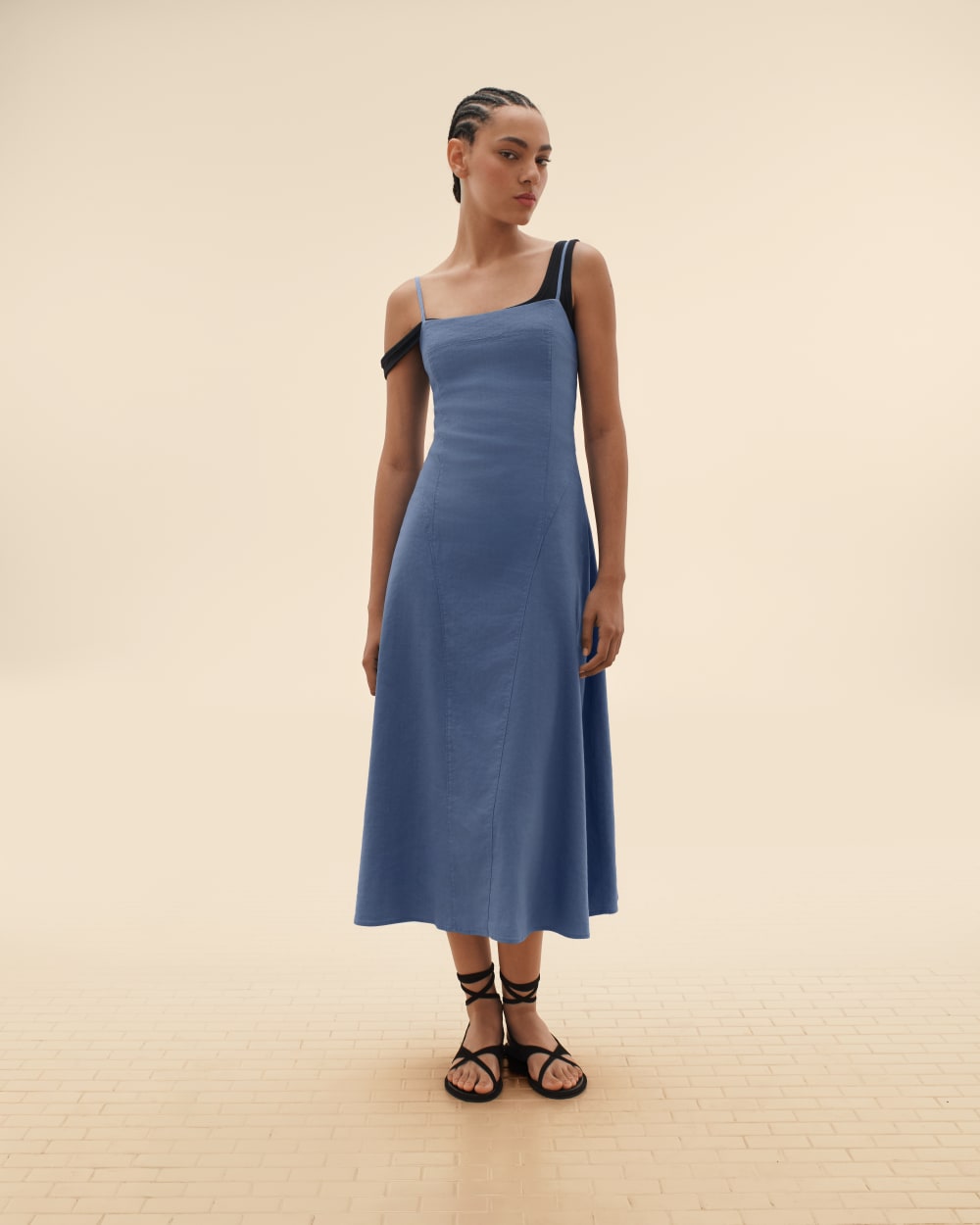 The Seamed Dress in Stretch Linen | Bluebell - Image 6