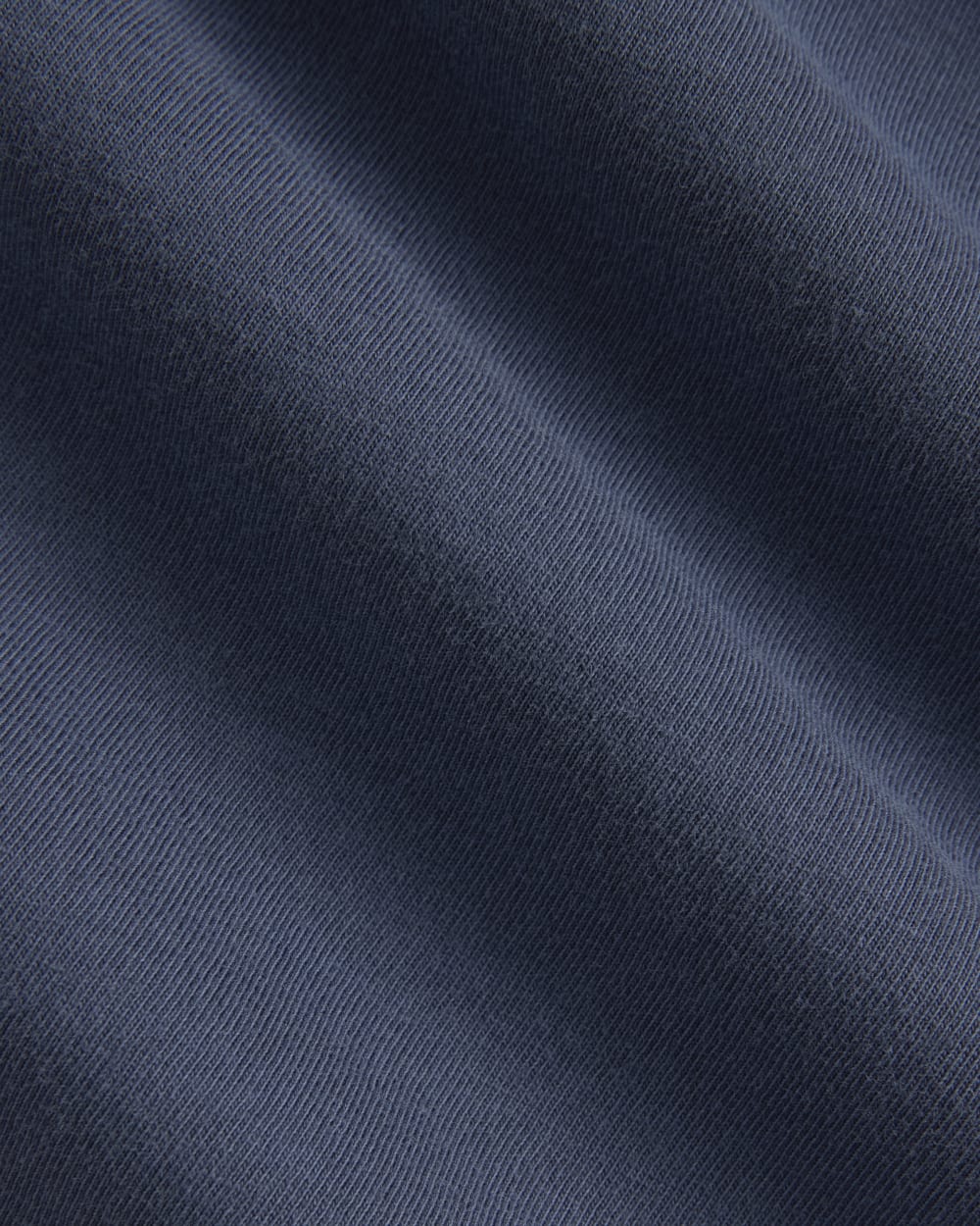 The Boyfriend Tee in Essential Cotton | Navy - Image 5