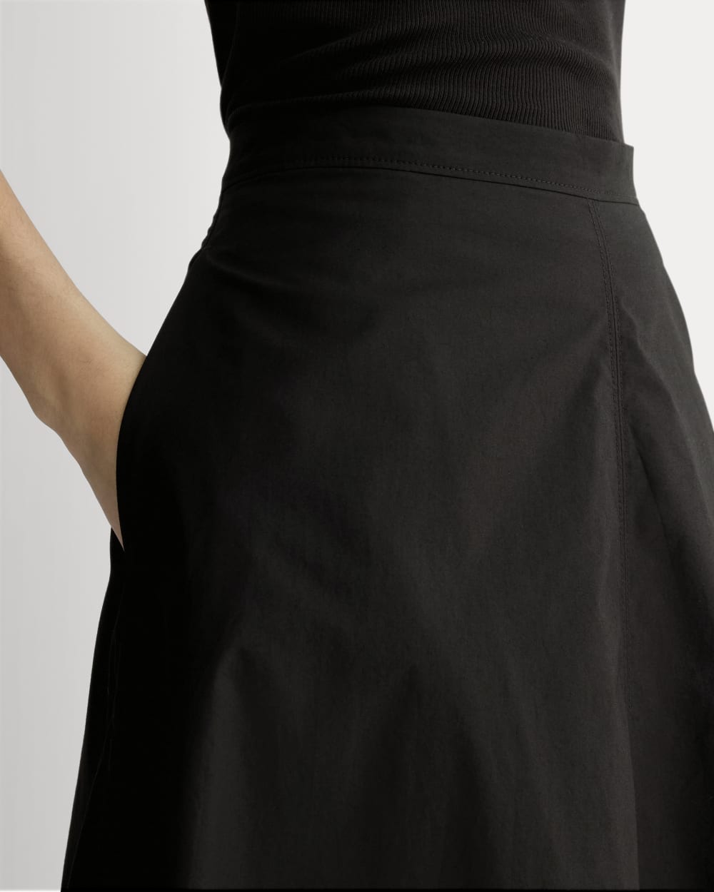 The Midi Skirt in Ultrasoft Cotton | Black - Image 4