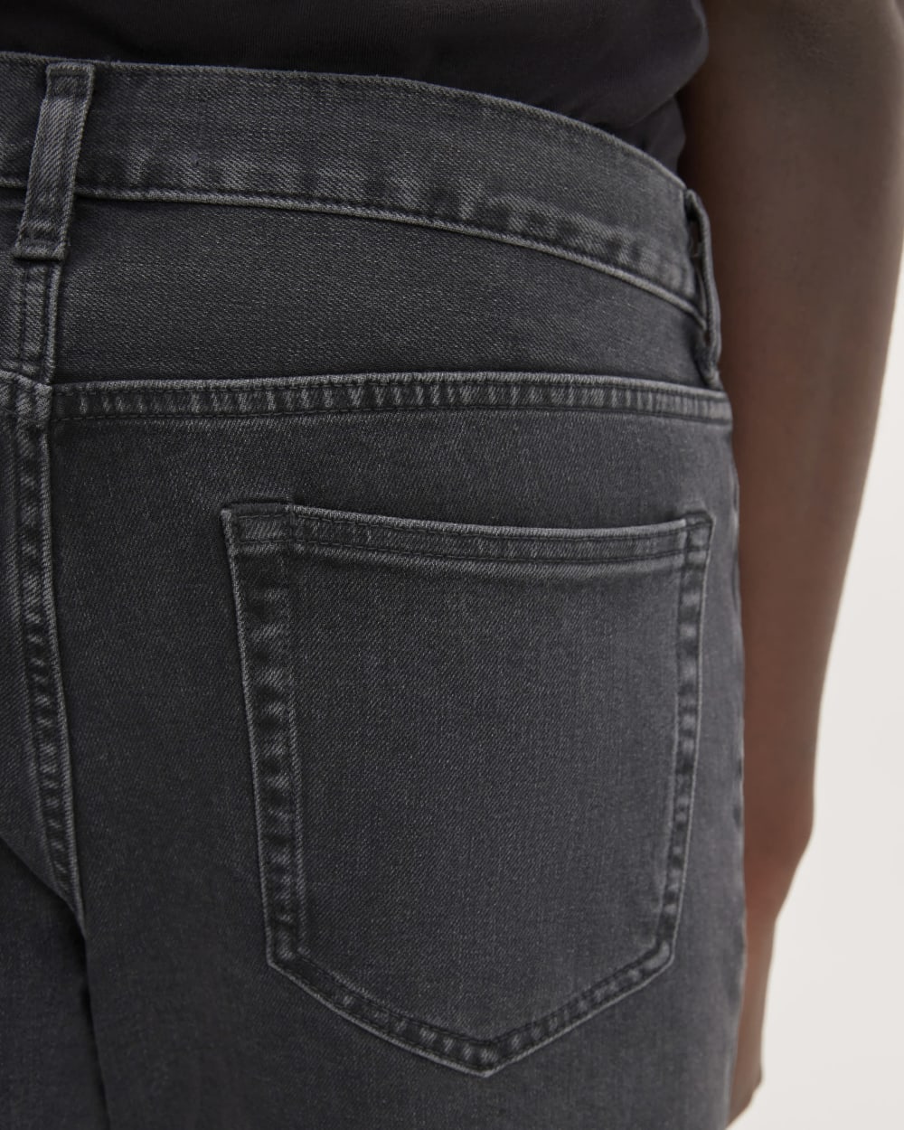 The Skinny 4-Way Stretch Organic Jean | Uniform | Washed Black - Image 5