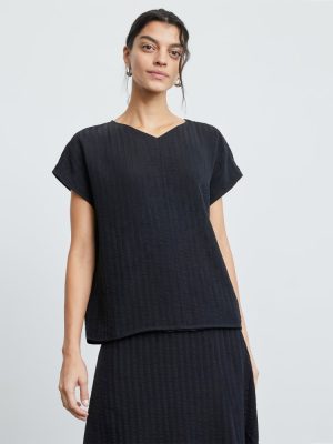 The City Stripe V-Neck Top | Black